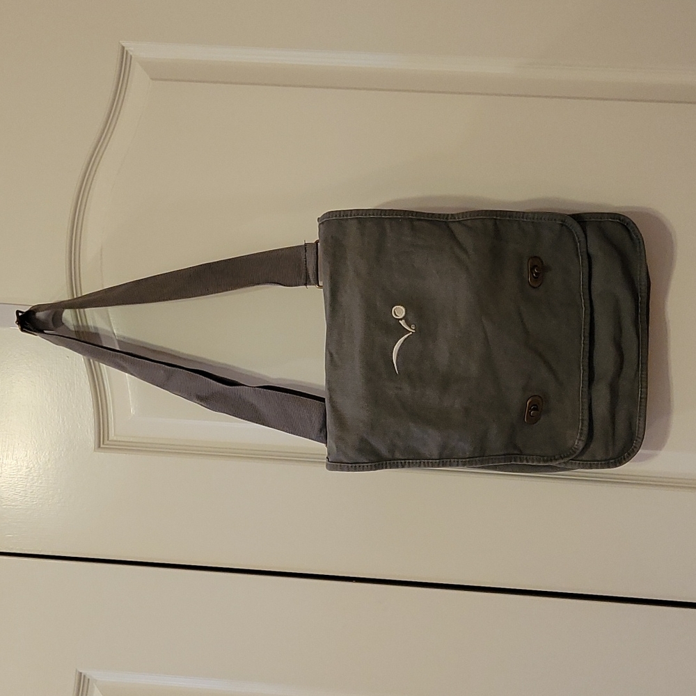 New PetSmart Authentic Pigment Gray Logo Pet Shoulder Bag w/ Snaps